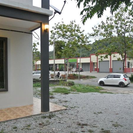 Wave Langkawi Inn Пантай Ченанг Екстериор снимка
