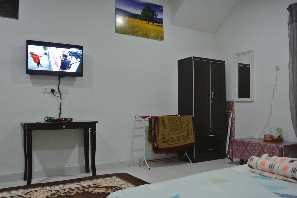 Wave Langkawi Inn Пантай Ченанг Екстериор снимка
