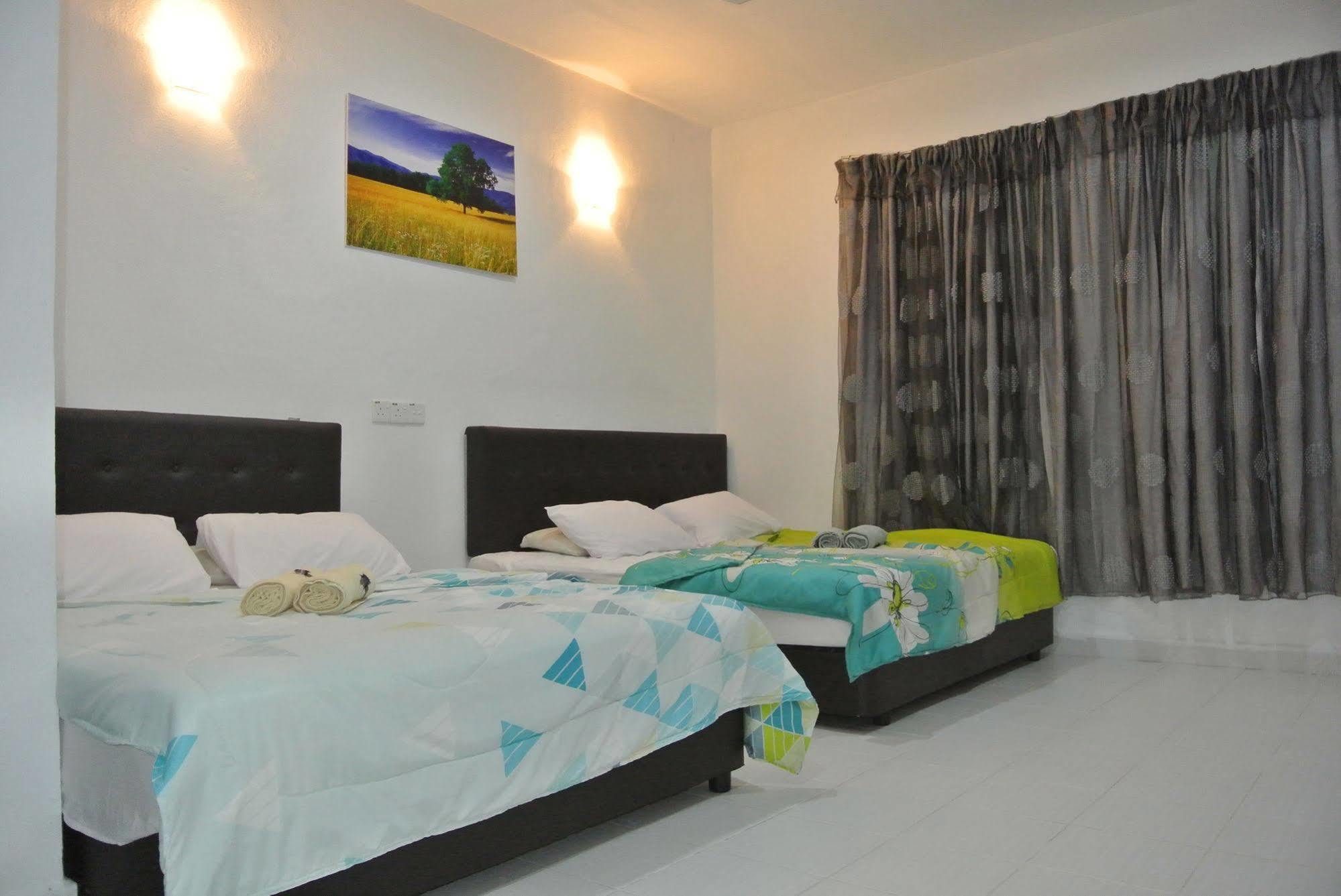 Wave Langkawi Inn Пантай Ченанг Екстериор снимка